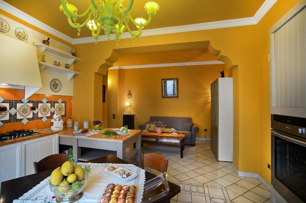 Apartment Donna Filomena Casa Di Charme Salerno